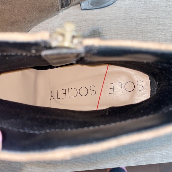 Booties - Picture 5 of 5